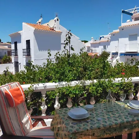 Lola Bajamar Nerja