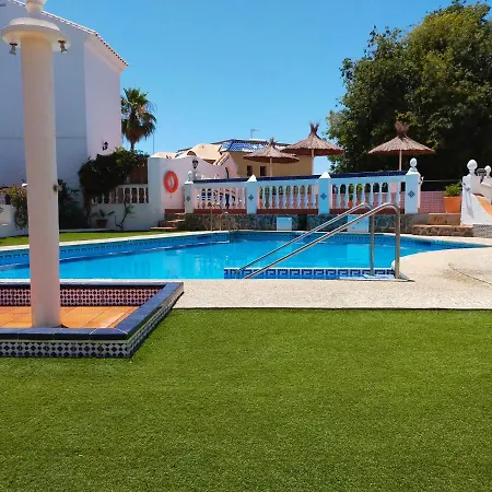 Lola Bajamar Nerja